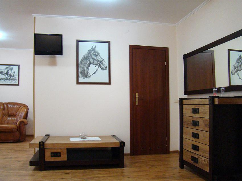 Hotel Zolota Pidkova Kozlin ภายนอก รูปภาพ
