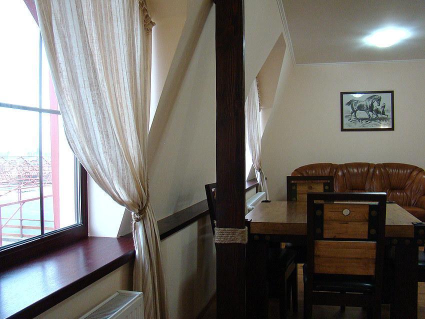 Hotel Zolota Pidkova Kozlin ภายนอก รูปภาพ